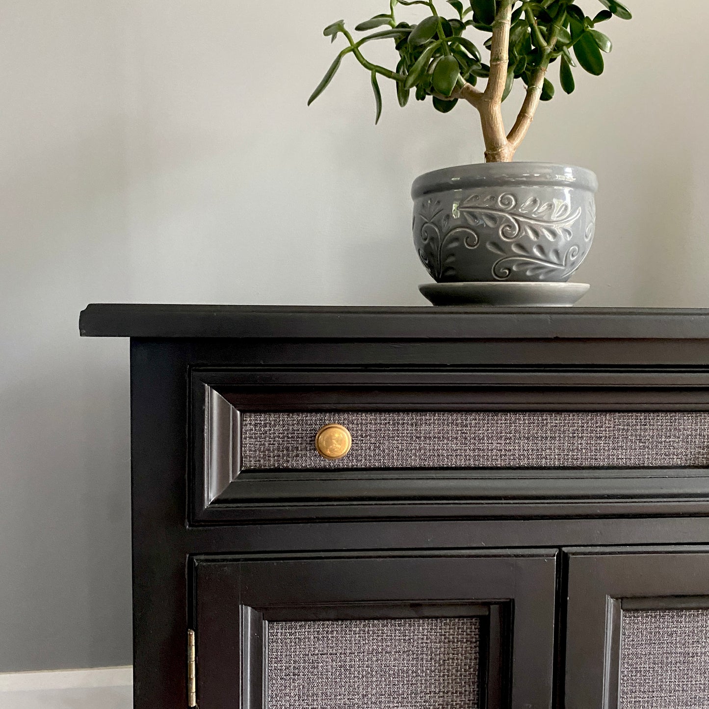 Set of 2 Black Nightstands