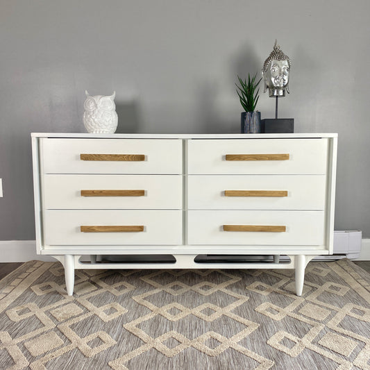 MCM 6 Drawer White Dresser with Wooden Handles