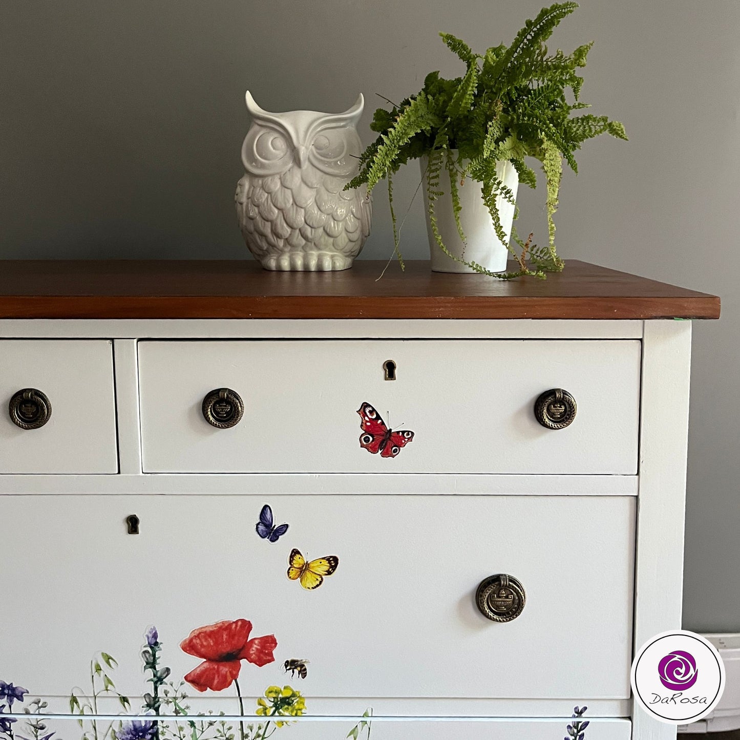 Flower Dresser in White
