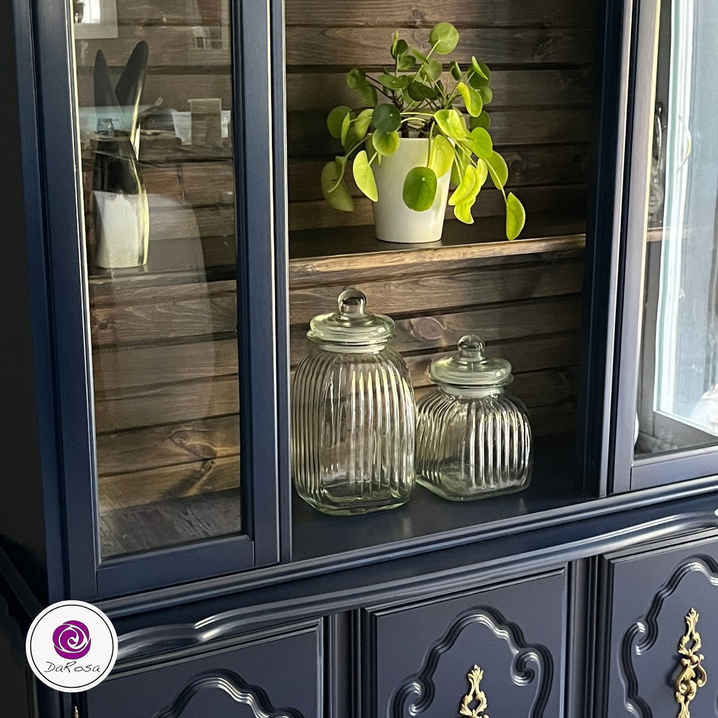 Navy Hutch