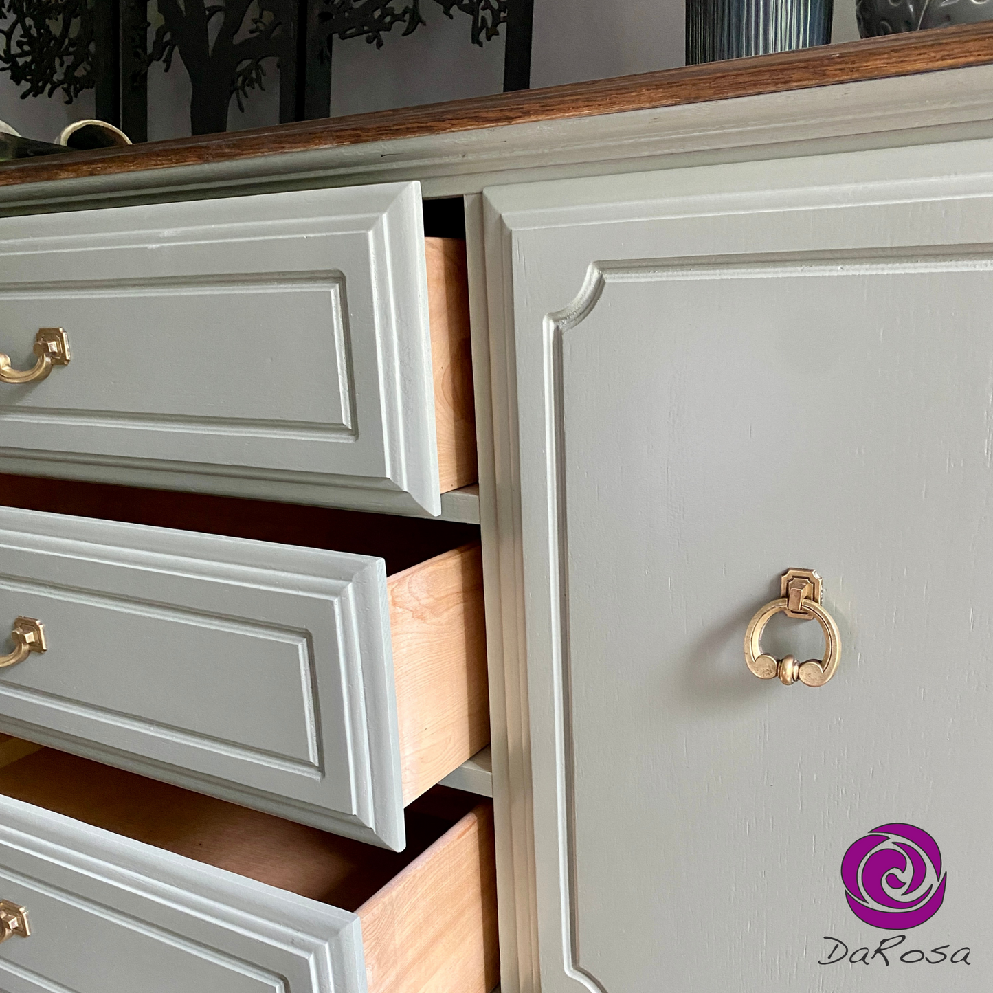 Buffet in Green with 2 Doors and 3 Drawers