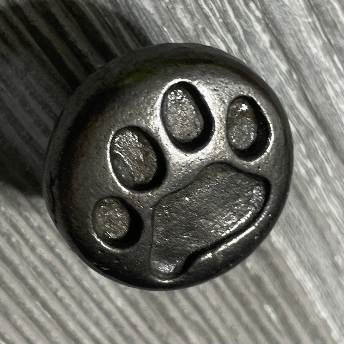 Dog Paw Knob - DaRosa Creations