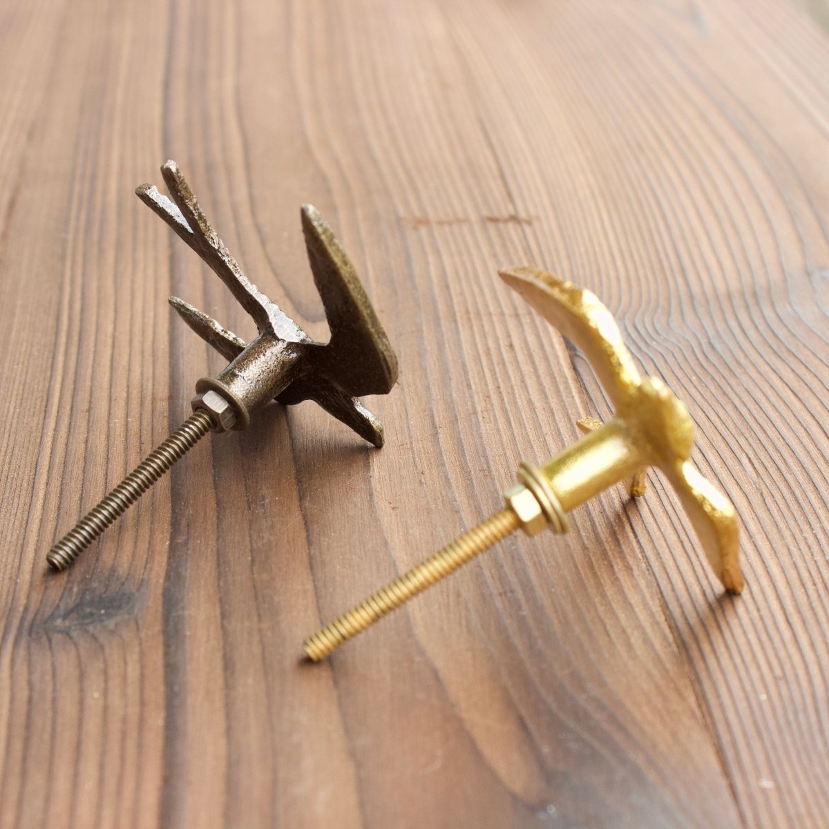 Swallow Knob in Gold or Bronze - DaRosa Creations
