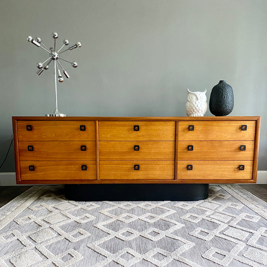 Stunning MCM Dresser Teak with 9 Drawers By RS Associates