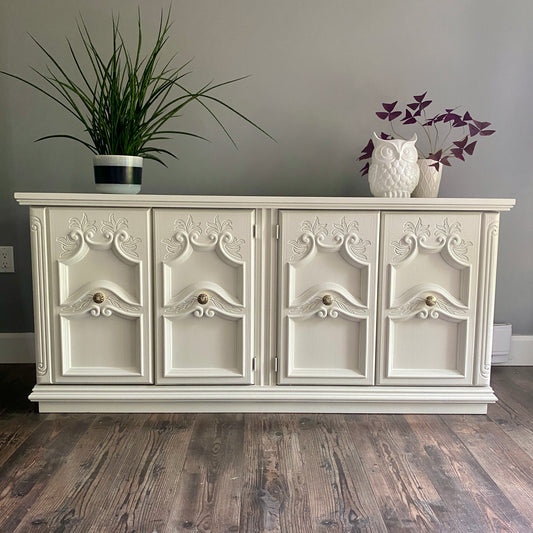 White Ornate Buffet 4 doors and pearl knobs