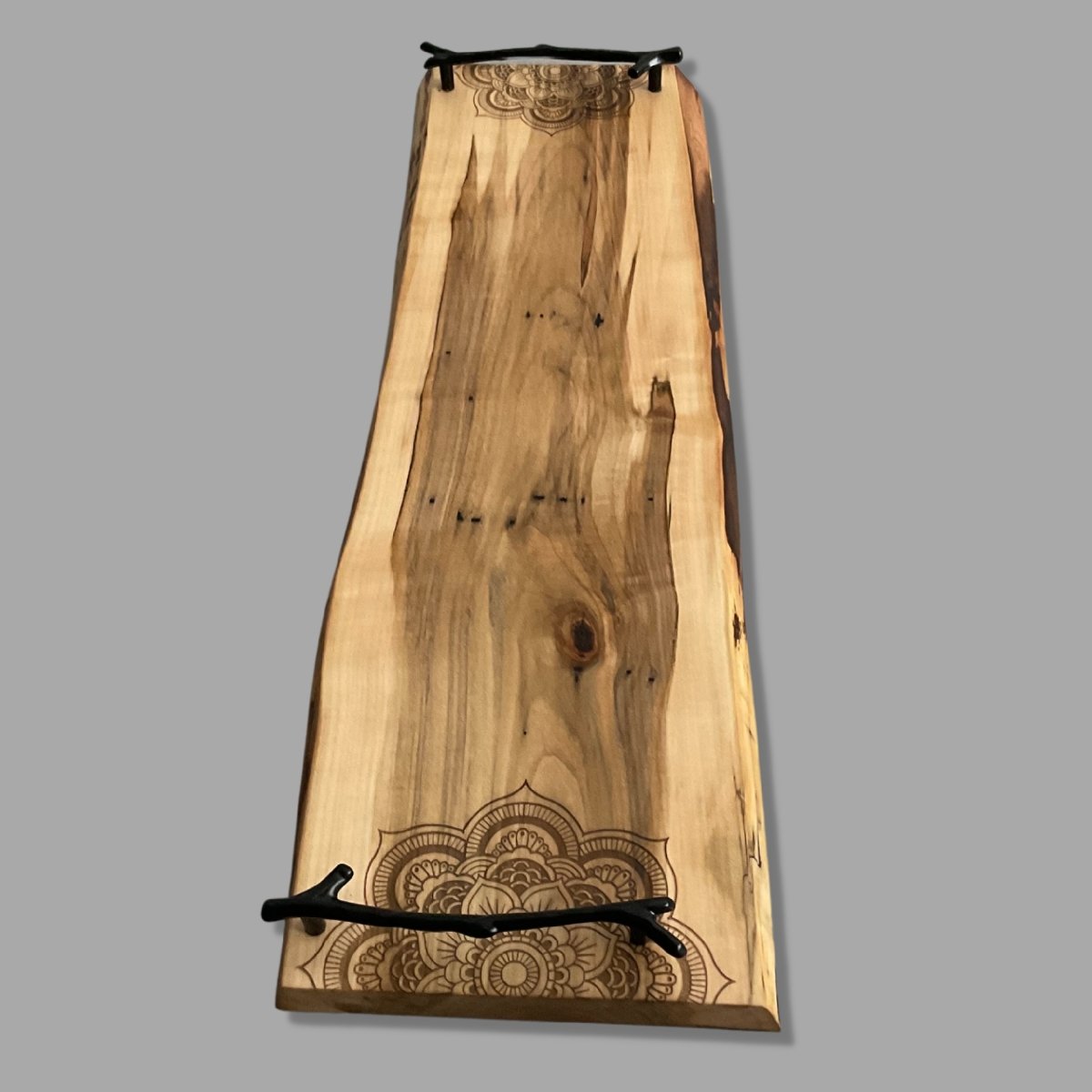 Charcuterie Board with engraved Mandala - DaRosa Creations