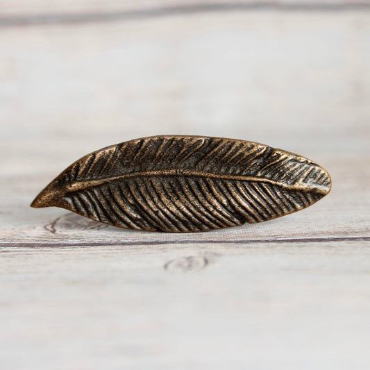 Leaf knob in Antique Brass - DaRosa Creations